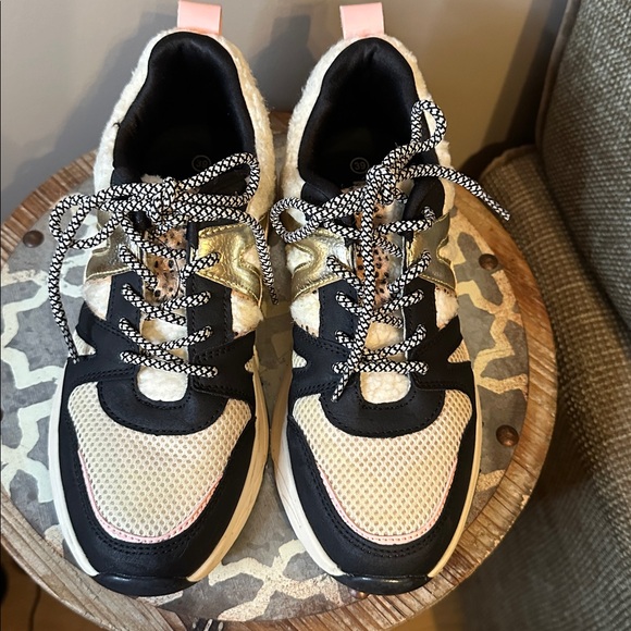 **POSH by Poelman METALLIC SHERPA Dad Sneakers in BLACK x WHITE size 39 EU 8.5 - Picture 3 of 7